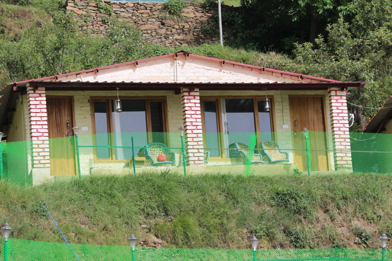 Cosmo Cottages Kanatal Exteriér fotografie